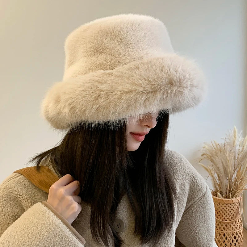 2023 Big Faux Fur Fluffy Bucket Hat for Women Luxury Plush Winter Hat Thicken Snow Oversized Fur Bucket Hat Soft Big Panama Cap